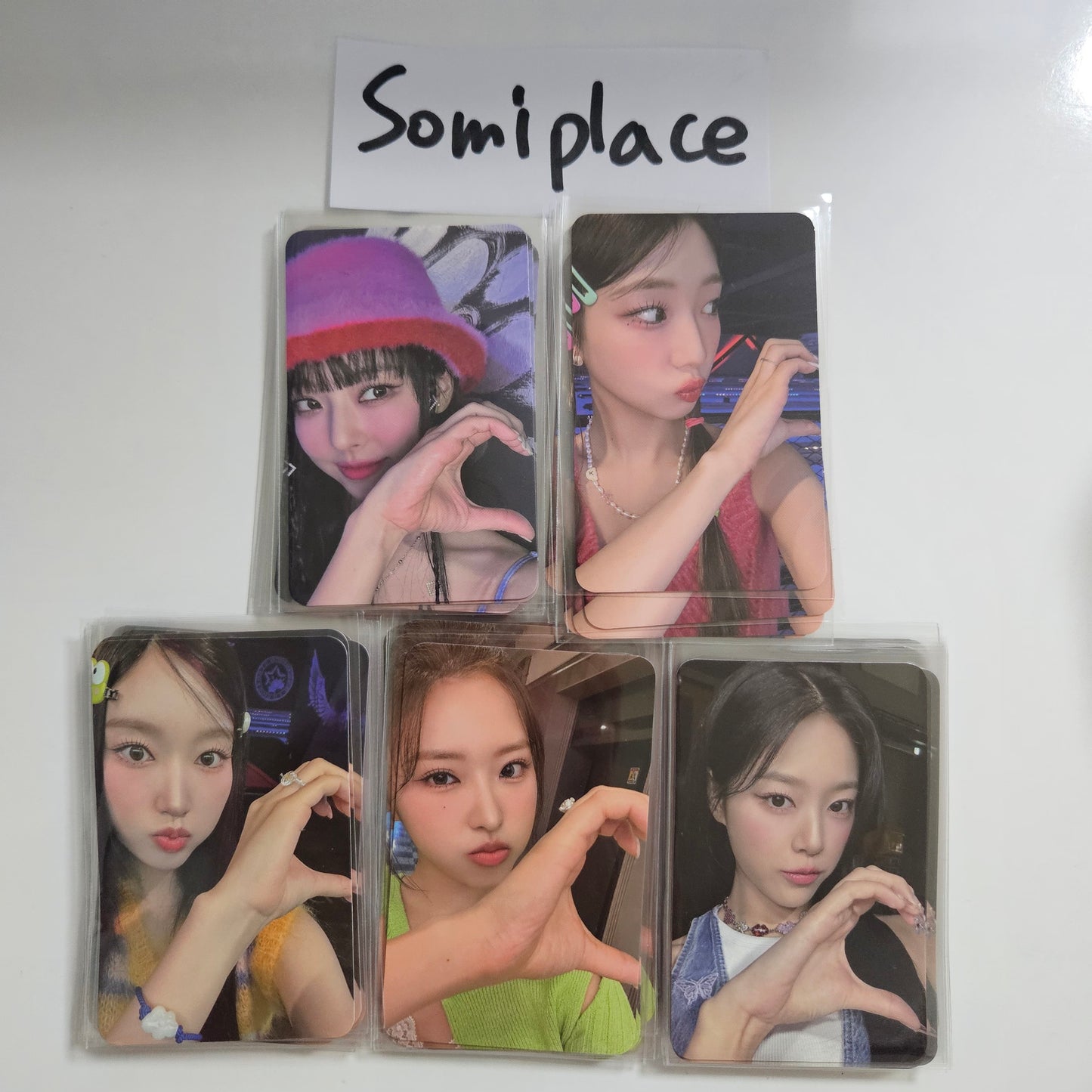 LOOSSEMBLE KTOWN4U POP UP STORE LUCKY DRAW PHOTO CARD SET